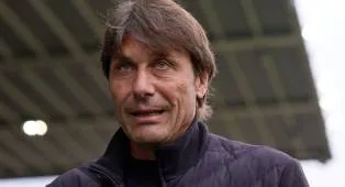 Conte Siap Potong Gaji Demi Kembali Latih Timnas Italia