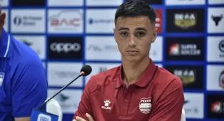 Eliano Soroti Semangat Juang Persib di Lapangan