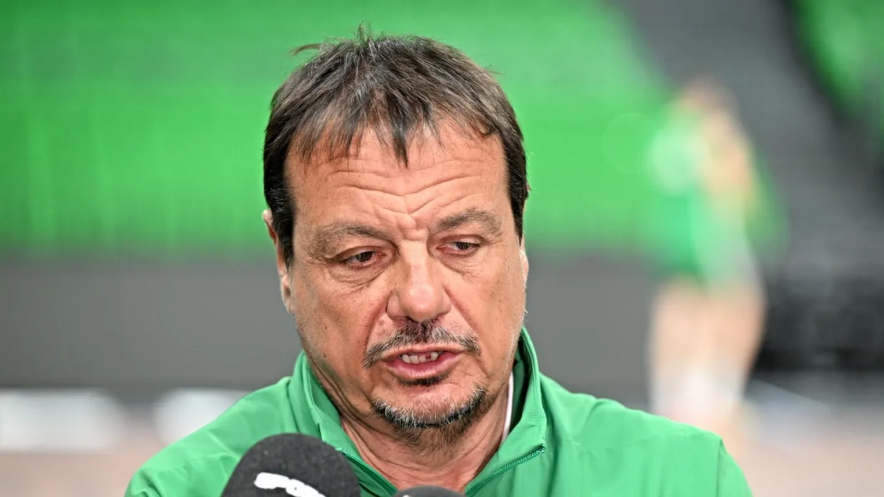 Ergin Ataman siapkan Panathinaikos untuk hadapi AS Monaco.