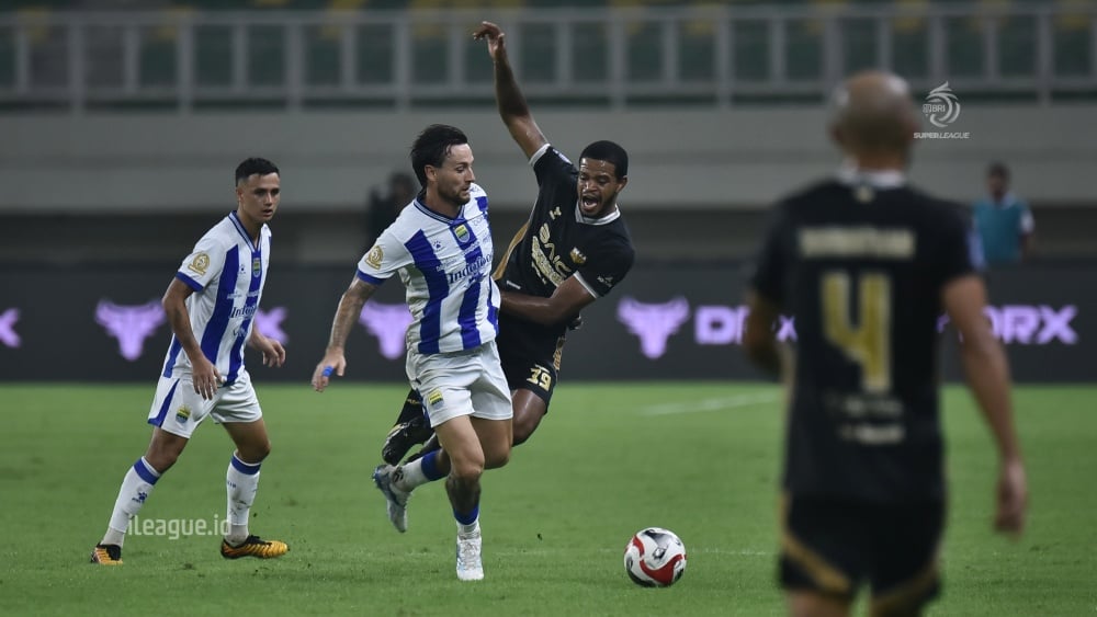 Imbang Melawan Dewa United, Persib Terancam Kehilangan Posisi Puncak