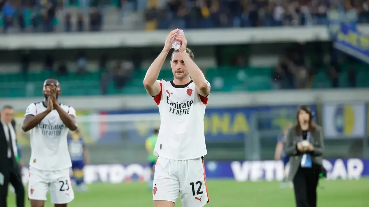 Kecuali Adrien Rabiot, Penampilan AC Milan di Verona Sangat Mengecewakan