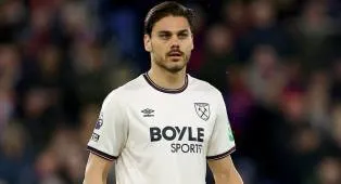 Konstantinos Mavropanos Buka Peluang Balik ke Bundesliga