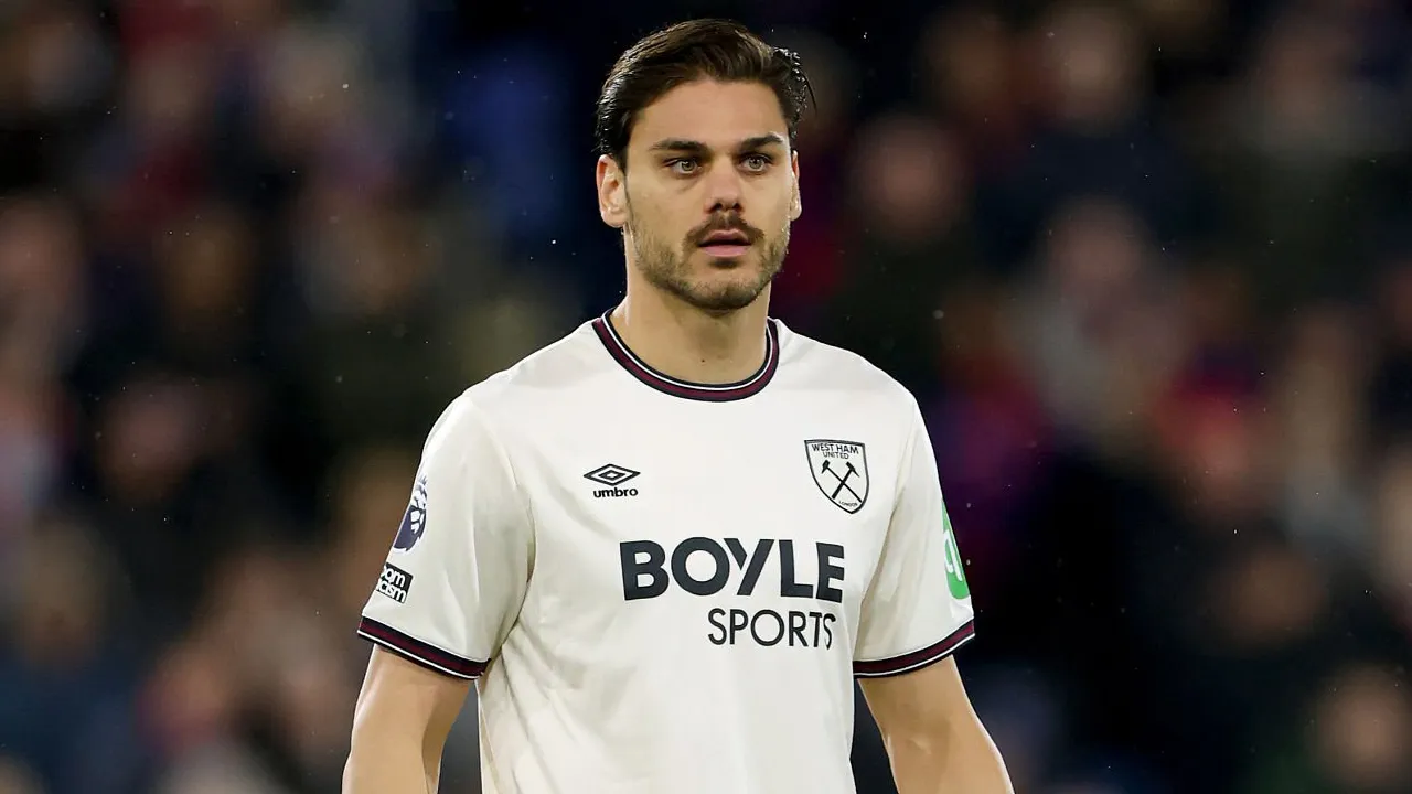 Konstantinos Mavropanos.