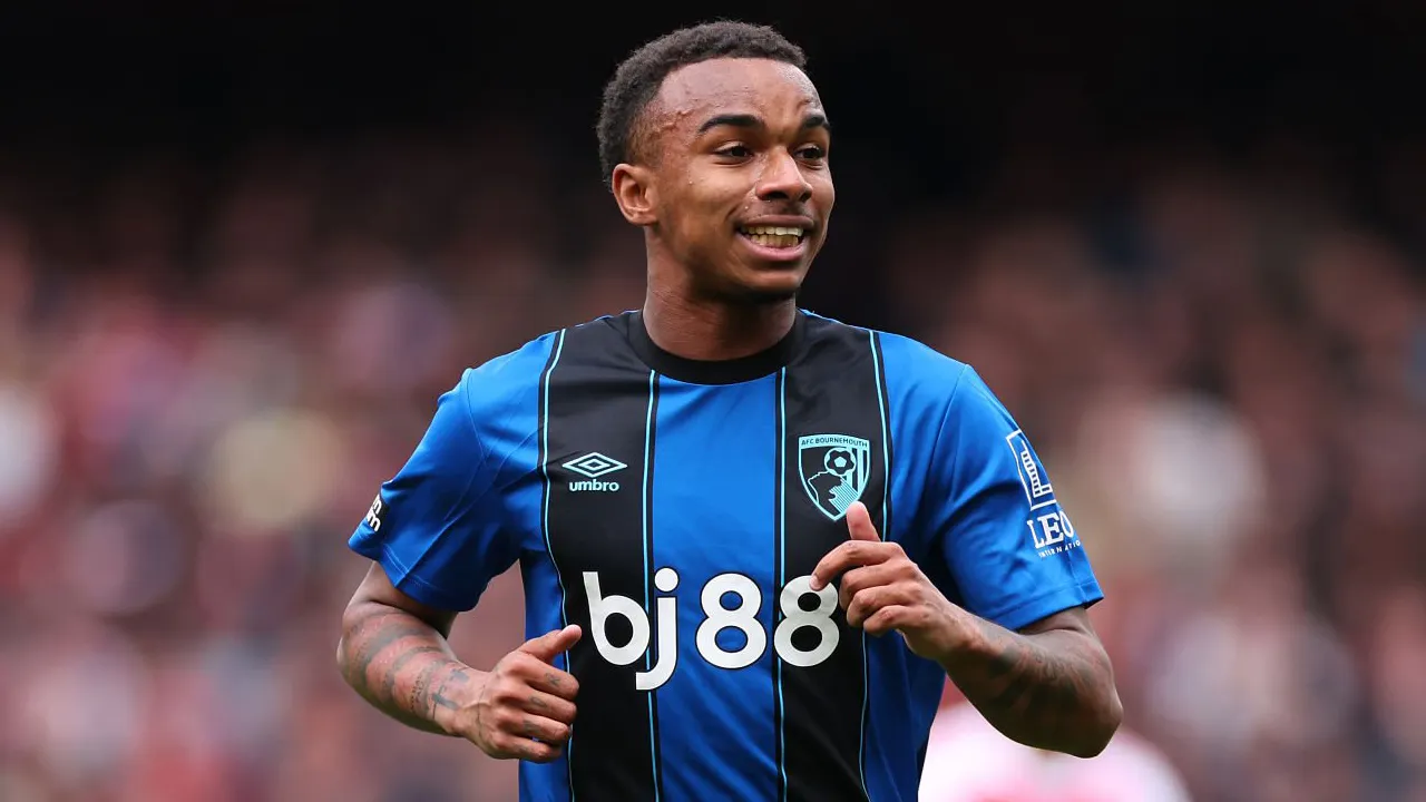 Manchester United Kirim Pemandu Bakat untuk Pantau Eli Junior Kroupi