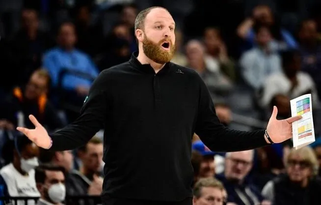 Milwaukee Bucks Temui Taylor Jenkins Bahas Posisi Pelatih Kepala - sumber: (mainbasket)