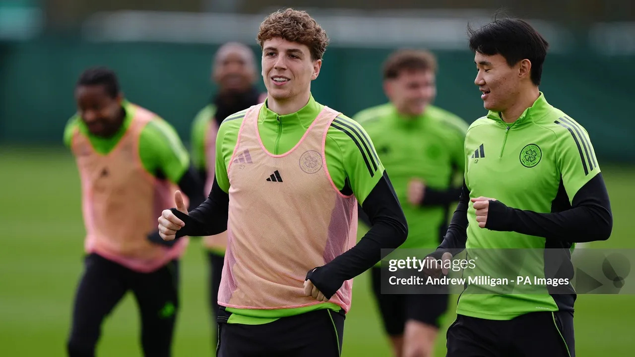 Nottingham Forest belum menyerah kejar Arne Engels