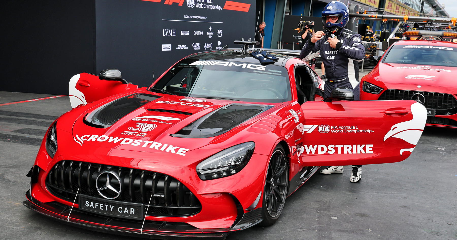 Pengemudi Safety Car FIA: Juara F1 Coba Mendesak Saya
