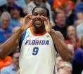 Rueben Chinyelu Tinggalkan Florida untuk Ikuti Draft NBA