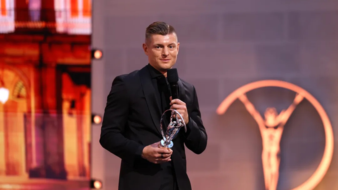 Toni Kroos Merasa Istimewa Terima Penghargaan Laureus Inspiration Award