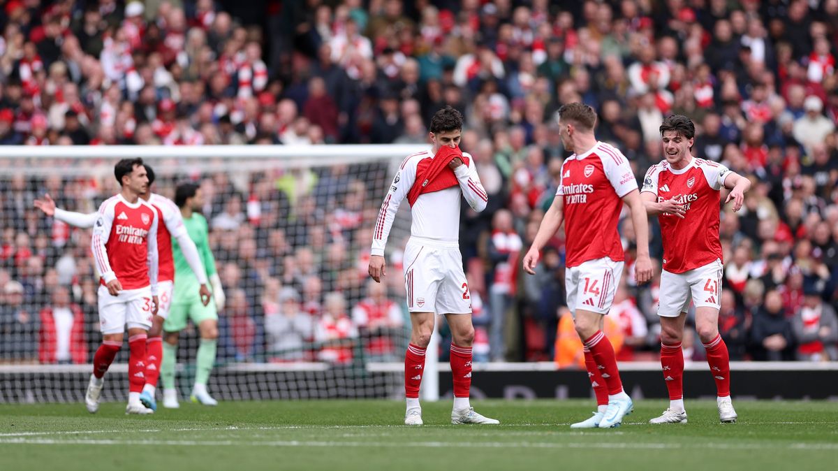 Adams: Atmosfer Tegang Arsenal Menguntungkan Bournemouth