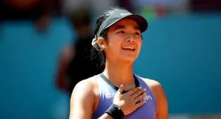 Alexandra Eala Loncati Rintangan Pertama Di Madrid Tanpa Drama