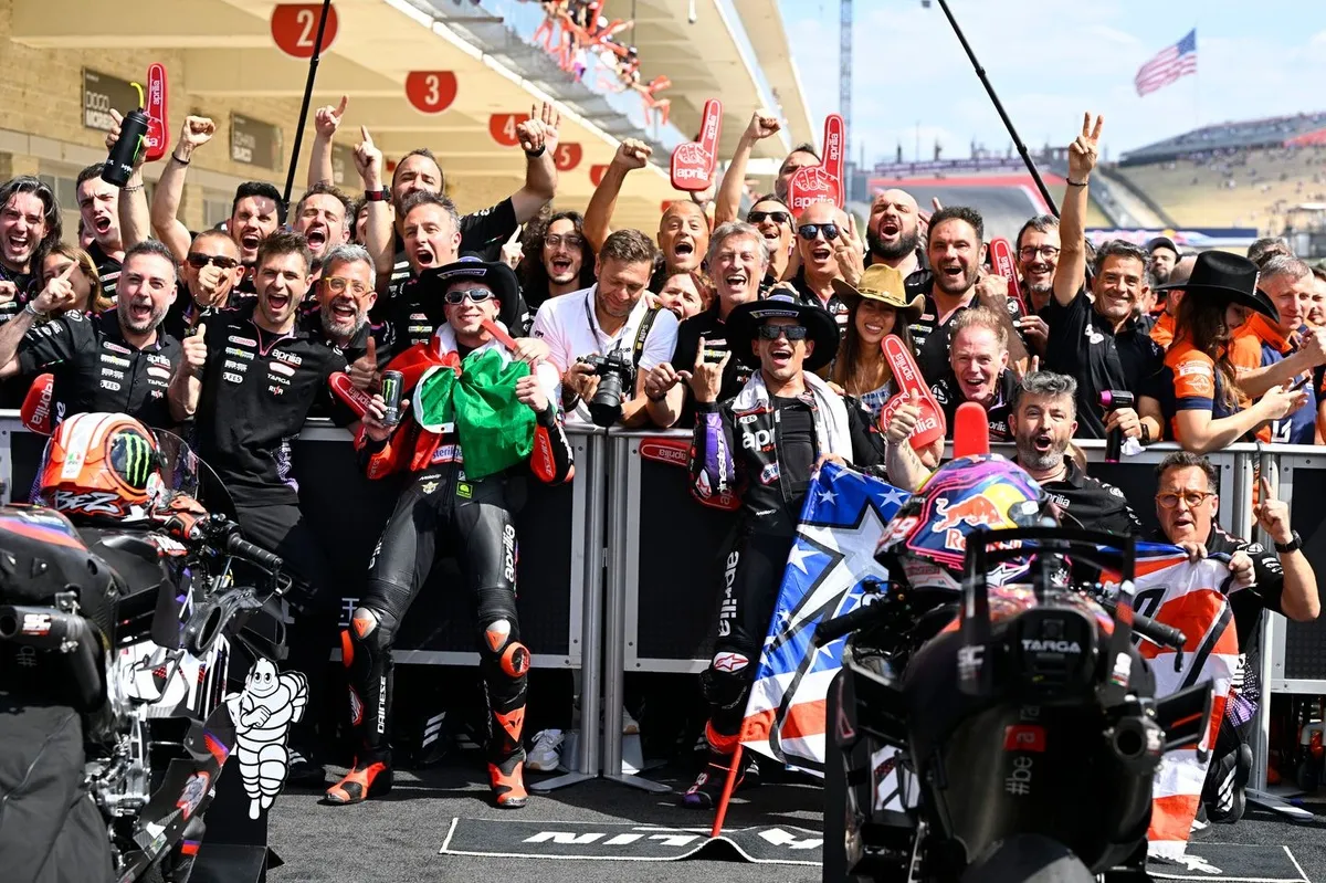 Aprilia: Dari Posisi Buncit ke Puncak MotoGP Bersama Rivola