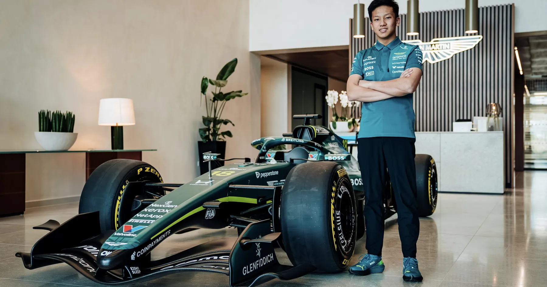 Aston Martin Rekrut Pembalap Muda Berbakat dari Tiongkok - sumber: (racingnews365)