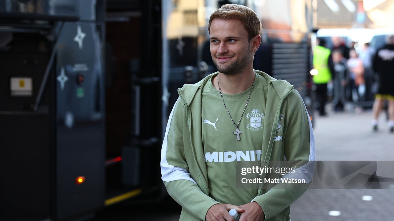 Aston Villa Incar Leo Scienza, Southampton Terancam Kehilangan