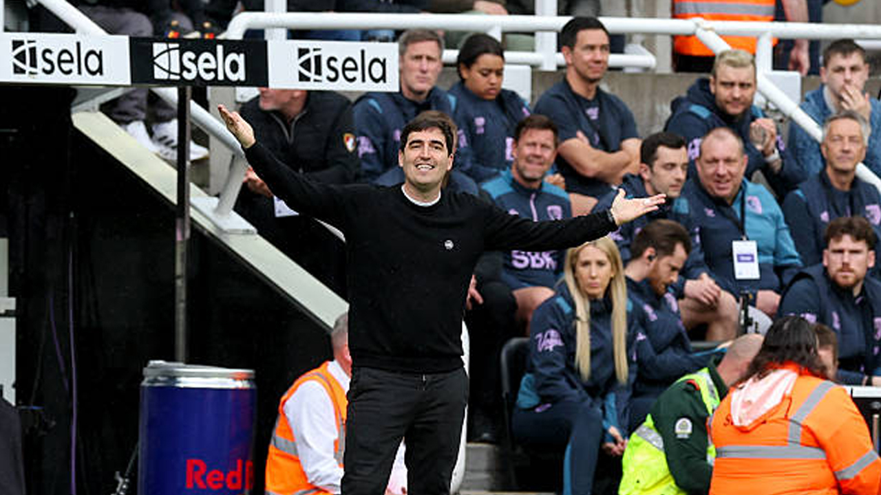 Bournemouth Dikepung Banyak Pesaing, Iraola Akui Tembus Eropa Tak Mudah