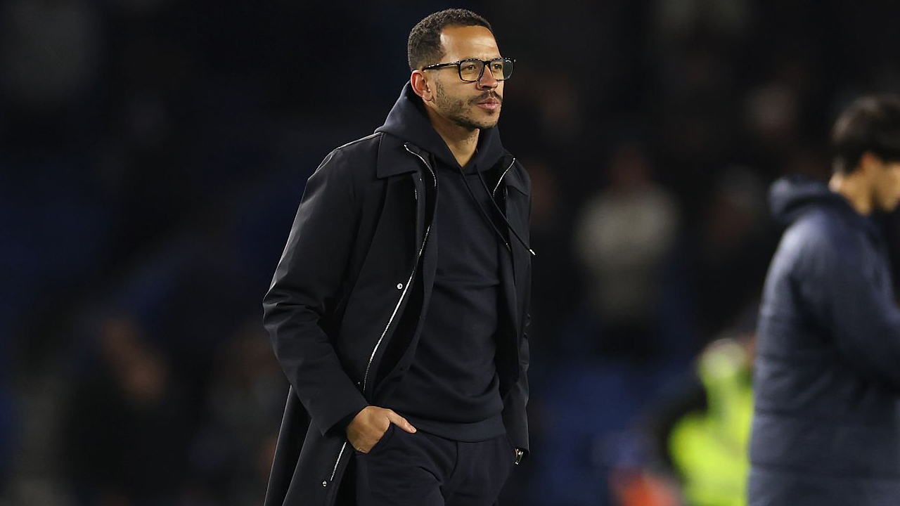 Chelsea Dibantai Brighton Tanpa Perlawanan, Liam Rosenior Murka