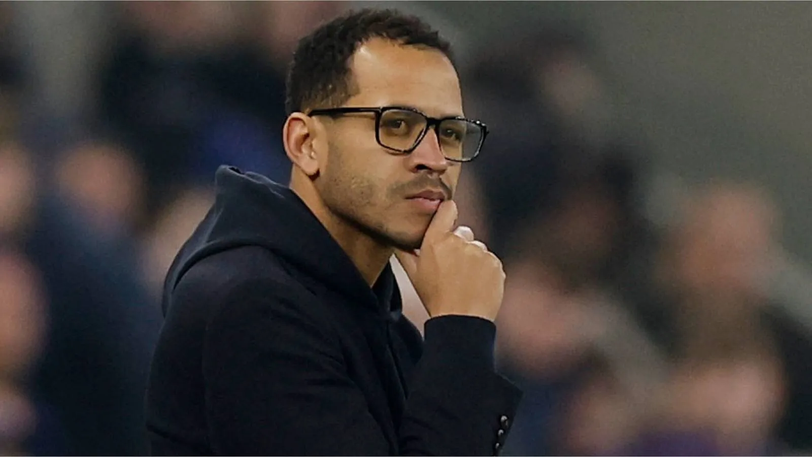 Chelsea Pertimbangkan Biaya Pemecatan Liam Rosenior