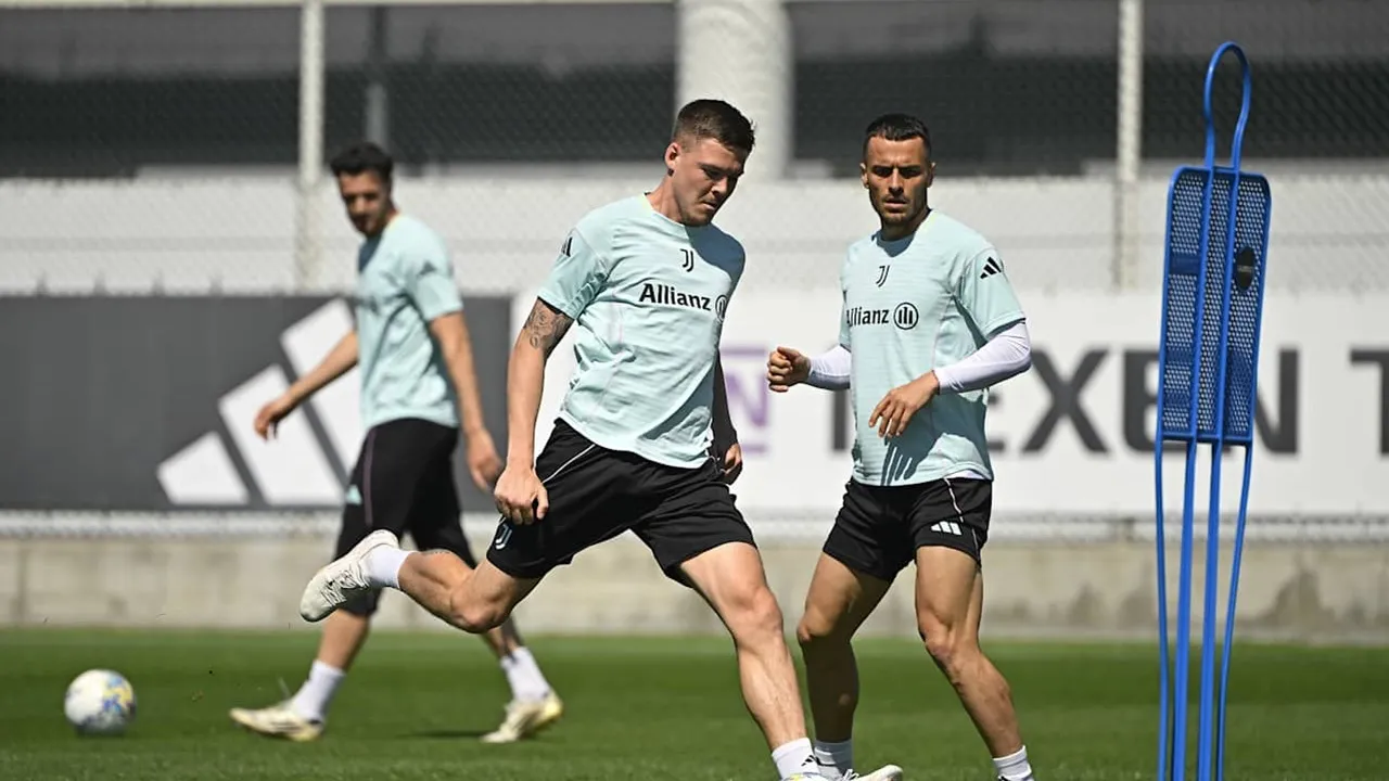 Emil Holm Bisa Tersedia saat Juventus Hadapi AC Milan?