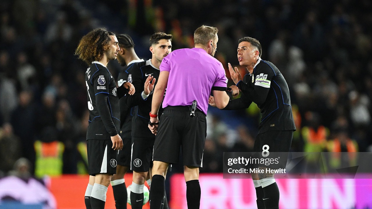 Enzo Fernandez Disorot, Tim Sherwood Pertanyakan Kepemimpinannya