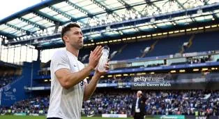 Gary Cahill Semprot Pemain Chelsea usai Dipermalukan Brighton