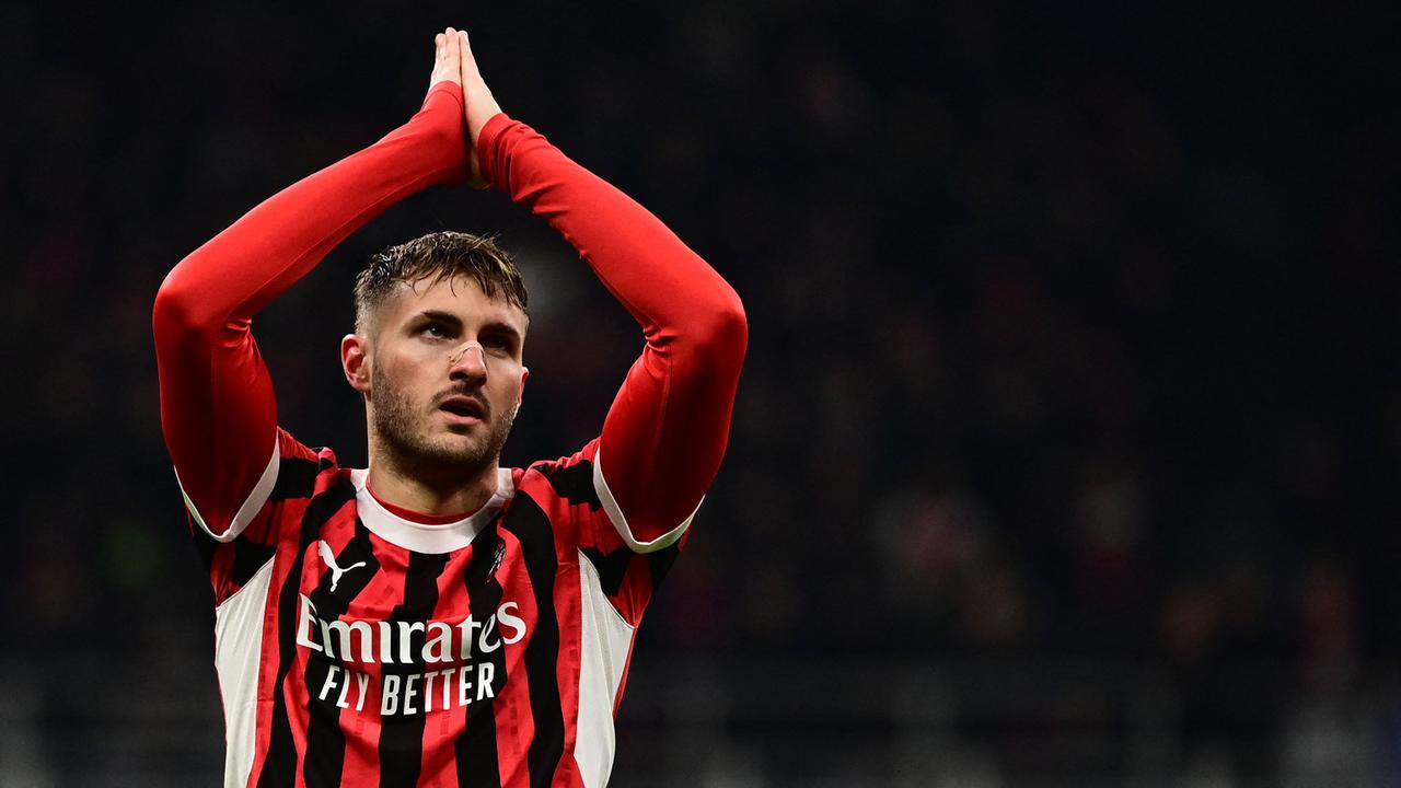 Legenda Milan Yakin Santiago Gimenez Bisa Kembali ke Performa Terbaiknya
