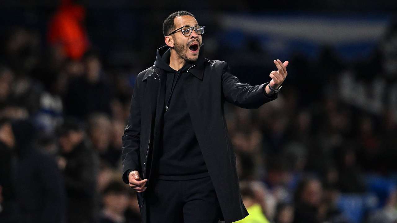 Liam Rosenior Tak Bisa Bela Chelsea Lagi Usai Dibantai Brighton