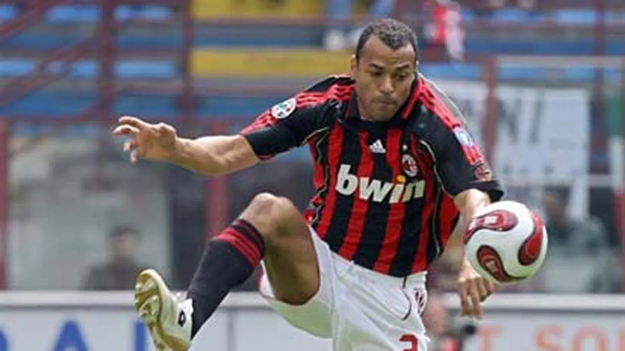 Marcos Cafu: Idenya Sudah Jelas, Musim Depan AC Milan Akan Tampil Solid