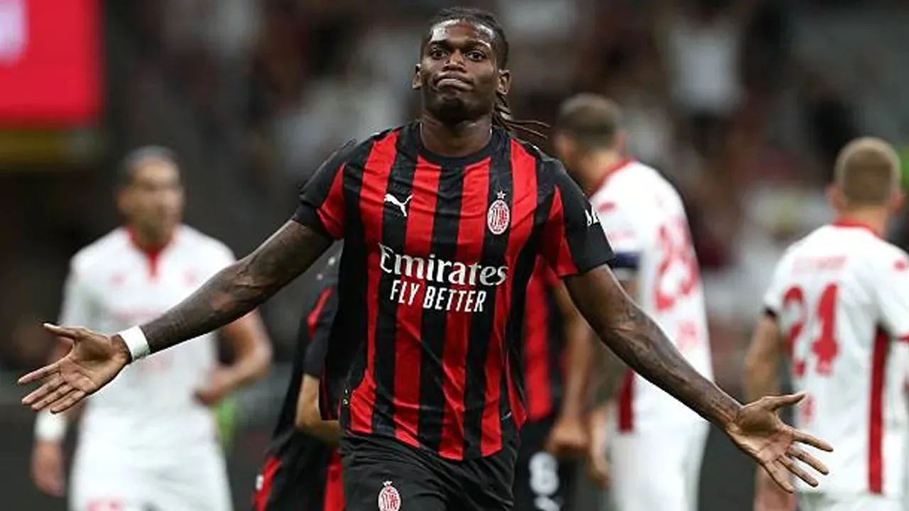 Rafael Leao Dirumorkan Akan Pergi, Namun Belum Ada Klub Yang Tertarik