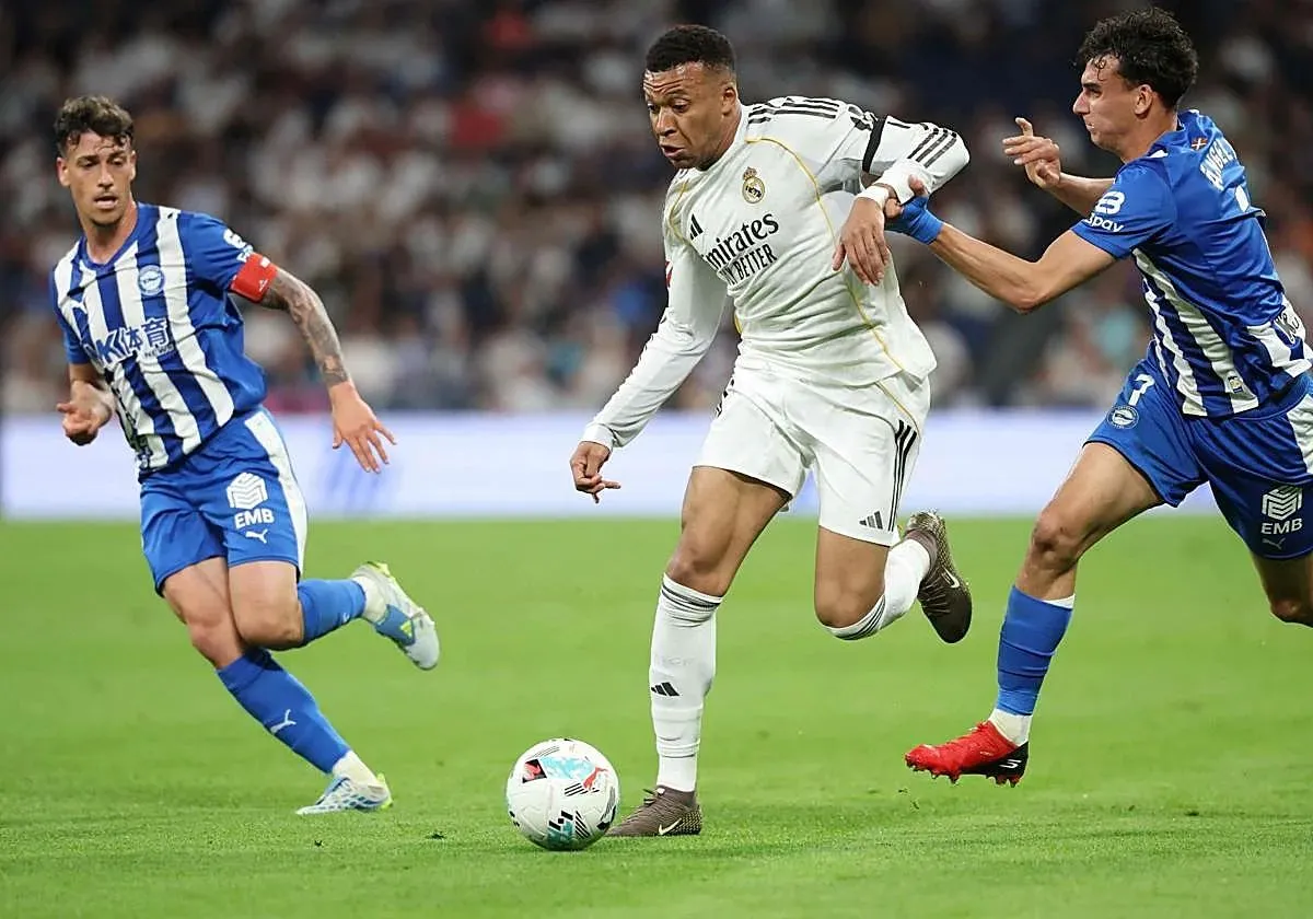 Real Madrid Raih Kemenangan Tipis 2-1 atas Alaves - sumber: (footballespana)