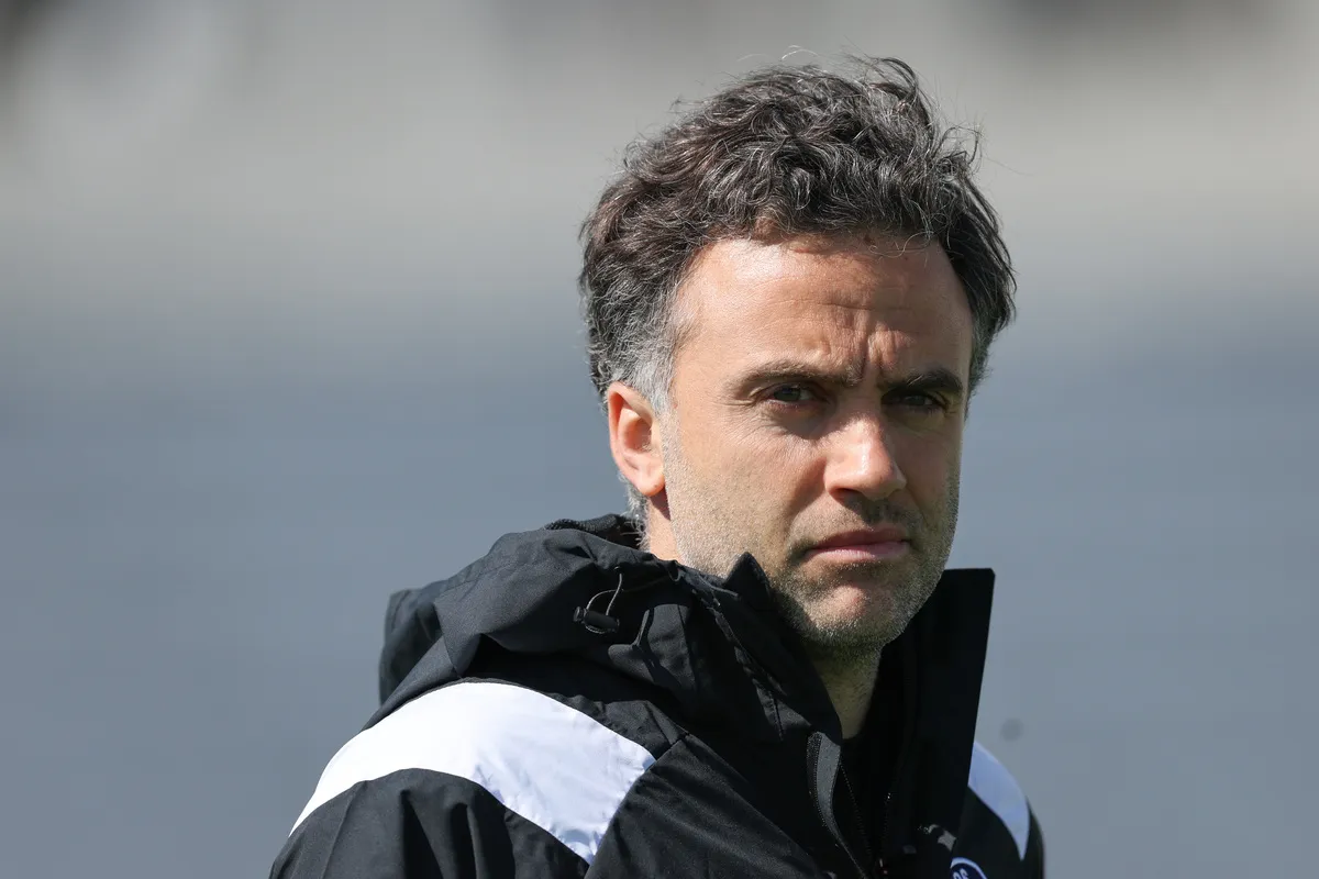 Rossi Soroti Kendala Regenerasi Timnas Italia: “Saya Pernah Mengalaminya” - sumber: (footballitalia)