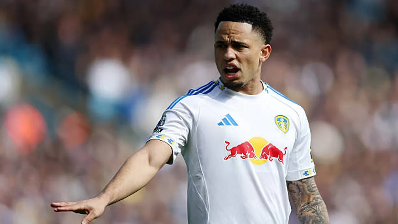 Tampil Impresif, Daniel Farke Ingatkan Noah Okafor Agar Tetap Rendah Hati