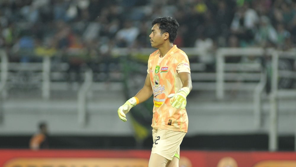 Andhika Ramadhani Siap Amankan Gawang Persebaya dengan Dukungan Soliditas Tim