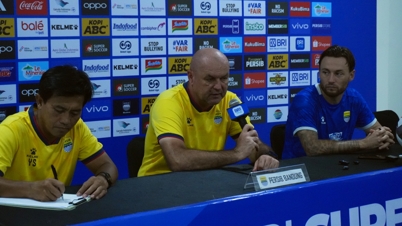 Bojan Siapkan Rotasi, Persib Bidik Poin Penuh Kontra Arema