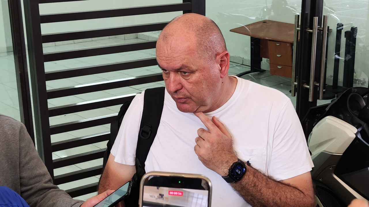 Bojan Tegaskan Barisan Pertahanan Persib Tidak Bermasalah