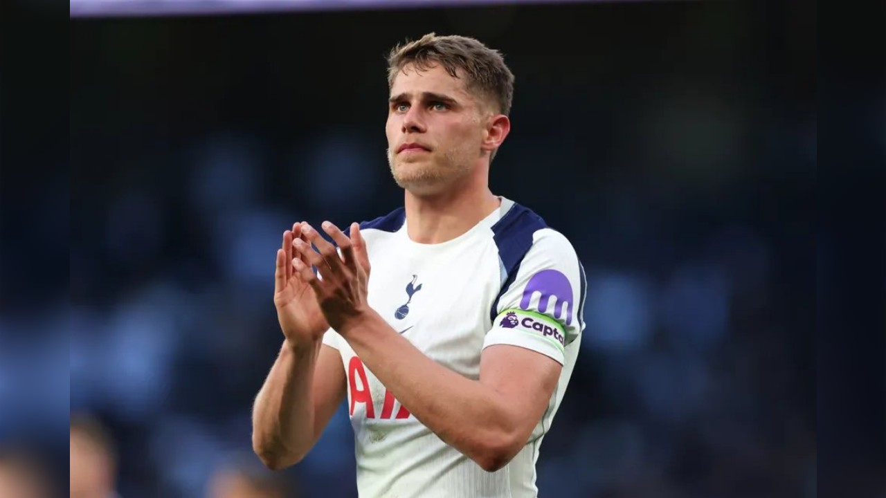 Defender Andalan Tottenham Siap Hengkang Akhir Musim Nanti