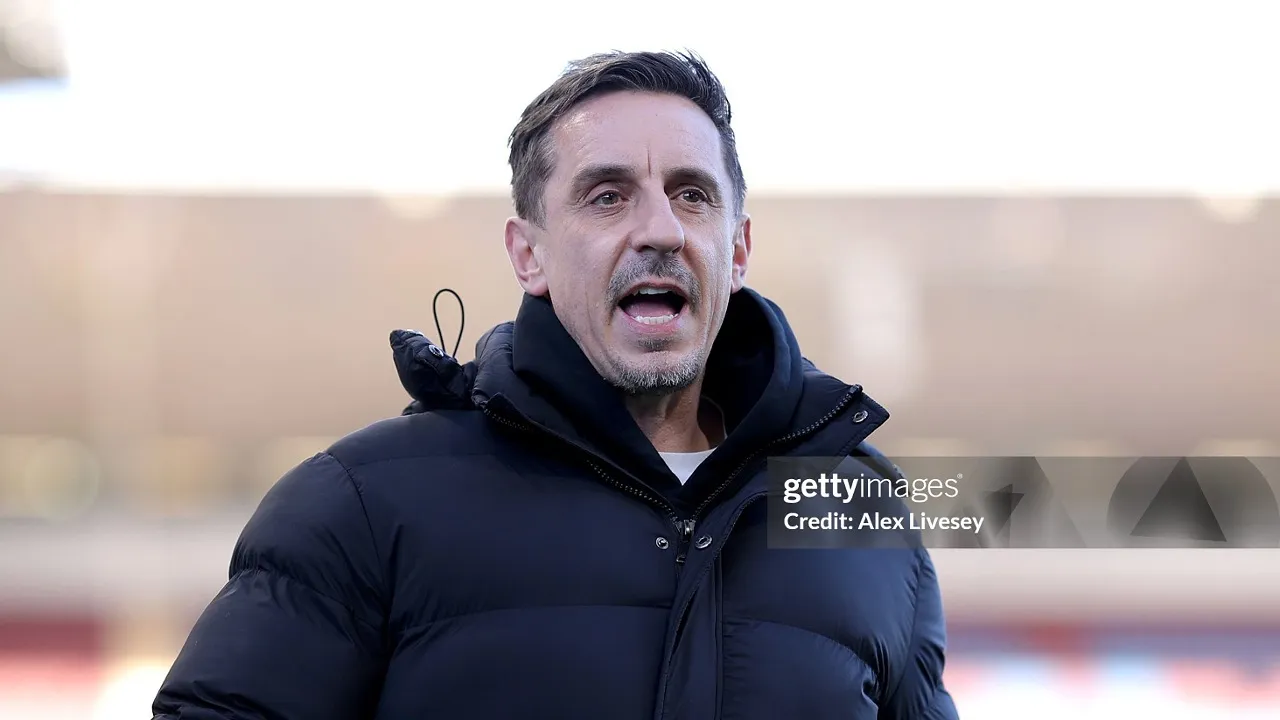 Gary Neville sebut pemecatan Liam Rosenior bukti salah manajemen