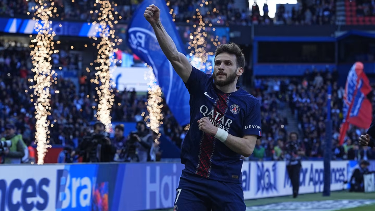 Luis Enrique Puji Khvicha Kvaratskhelia Usai Cetak Dwigol ke Gawang Nantes