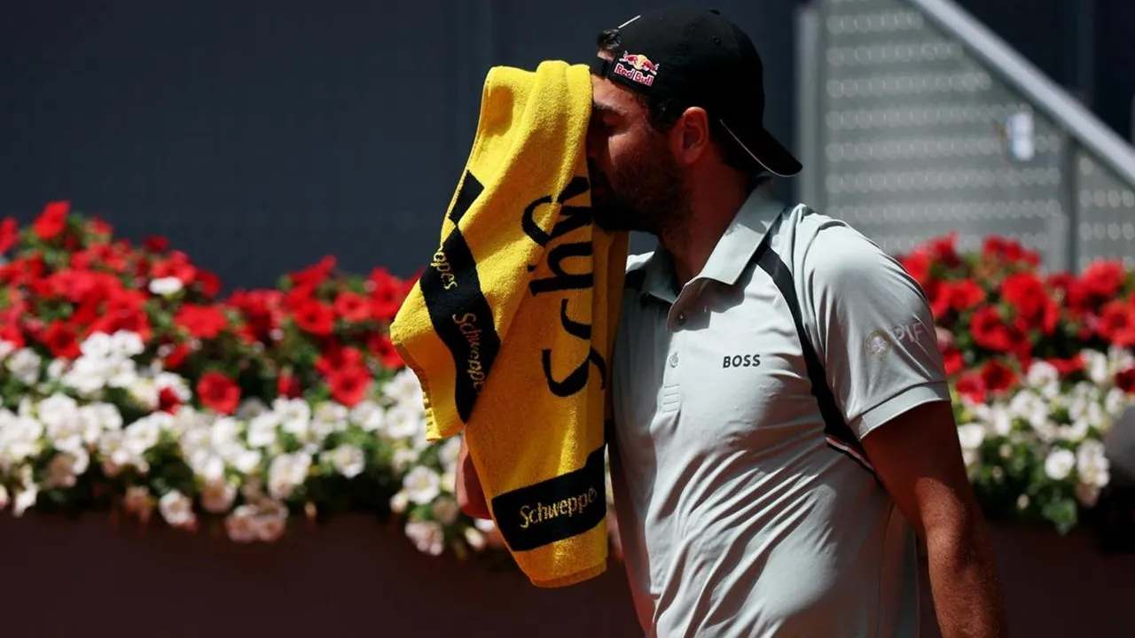 Masa Suram Matteo Berrettini Berlanjut Dengan Kekecewaan Di Madrid