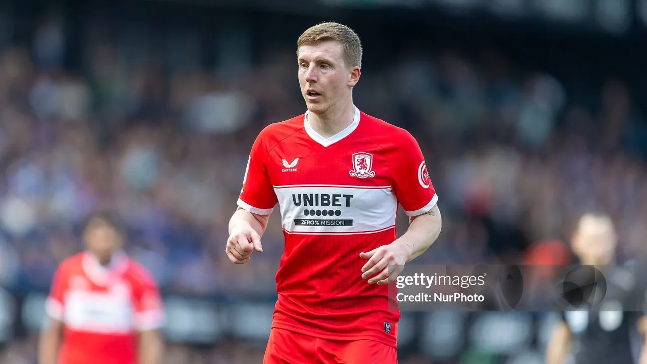 Matt Targett incar comeback Premier League, Everton dan Leeds bersaing