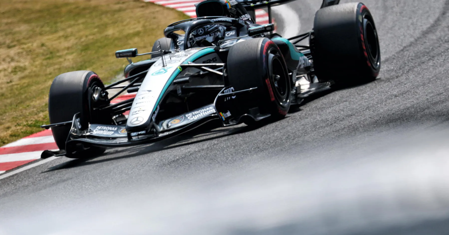 Mercedes Bangkit Usai Terpuruk di Era Efek Tanah F1 - sumber: (racingnews365)
