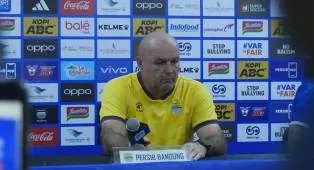 Persib Hanya Unggul Tipis, Bojan Tegaskan Tim Tak Tertekan