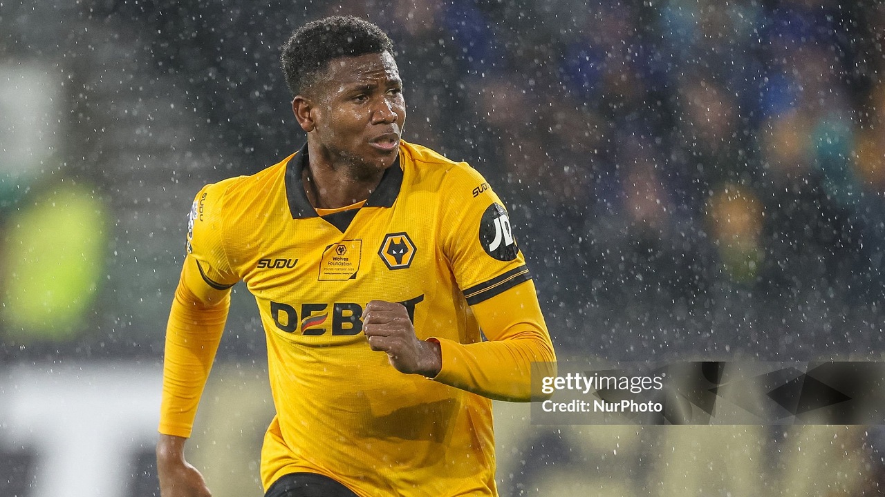 Wolves Siap Jual Yerson Mosquera Usai Degradasi