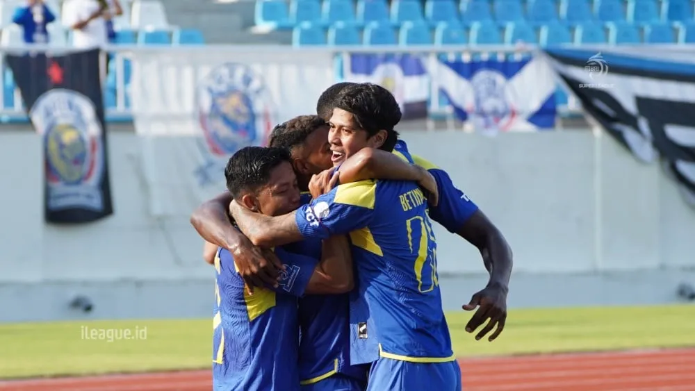 Arema FC Andalkan Kolektivitas untuk Tanding Lawan Bintang Persib - sumber: (ileagueid)