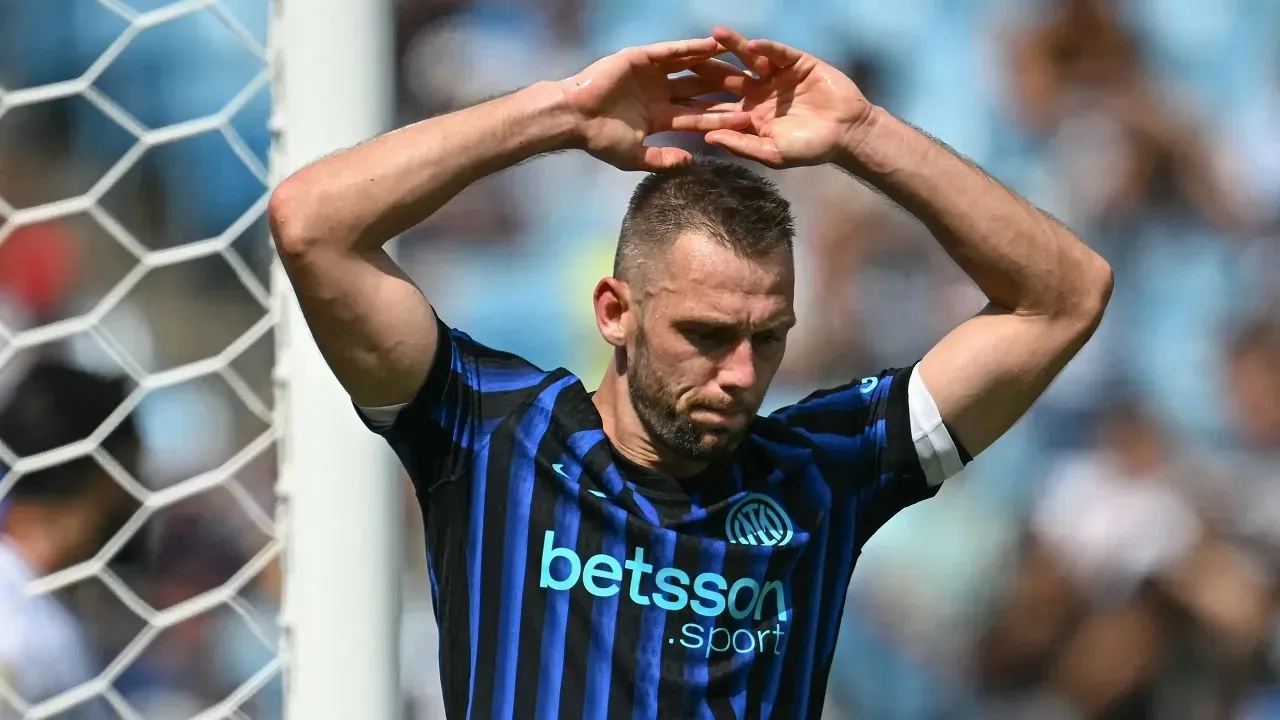 Inter Ungkap Kondisi Terkini Bastoni, Lautaro Martinez dan Stefan de Vrij