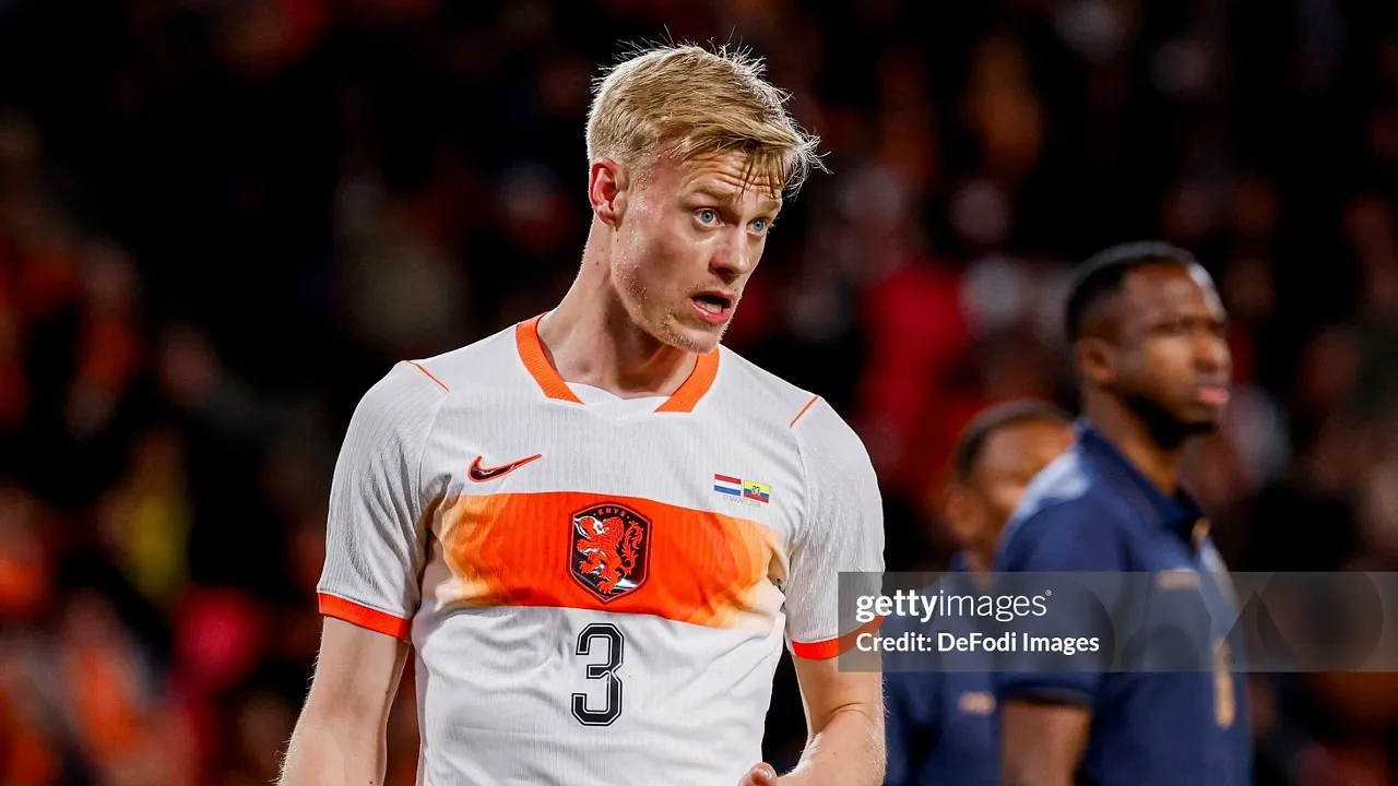 Jan Paul van Hecke Masuk Radar Newcastle United