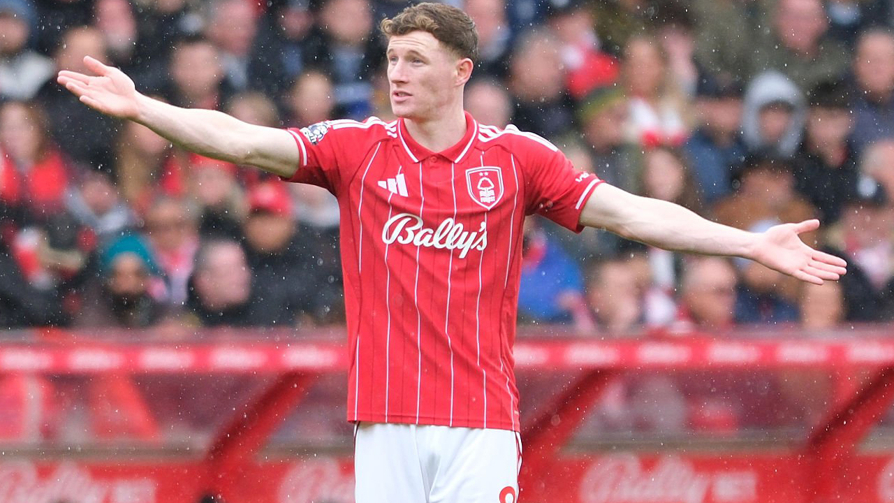 MU Diklaim Masih Punya Peluang Gaet Elliot Anderson