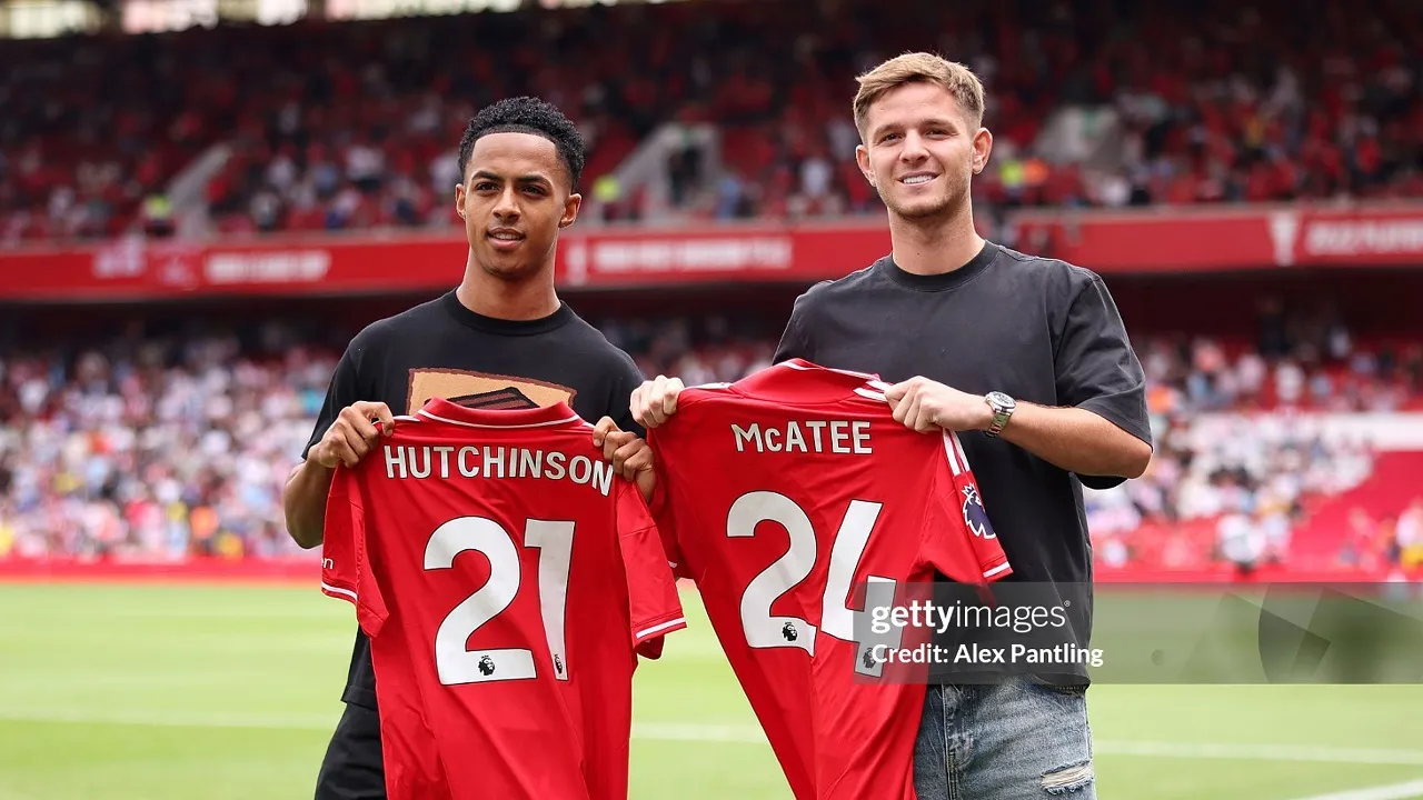 Omari Hutchinson dan James McAtee Disebut Rekrutan Gagal