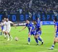 Persib Tertahan di Kandang, Posisi di Puncak Makin Terancam