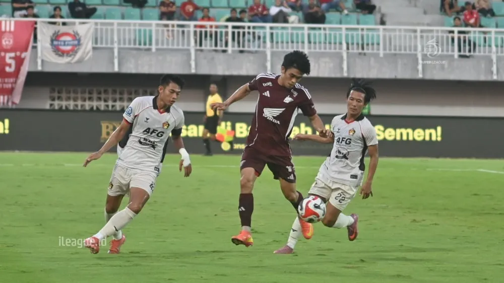 Persik Gagal Tampil Konsisten dalam Kekalahan dari PSM, Ungkap Marcos Reina - sumber: (ileagueid)