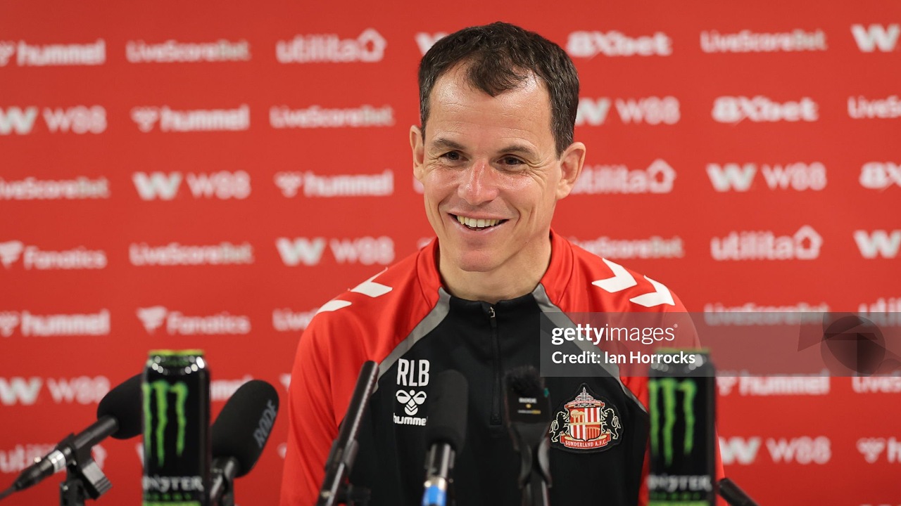 Regis Le Bris Santai soal Masa Depan di Sunderland